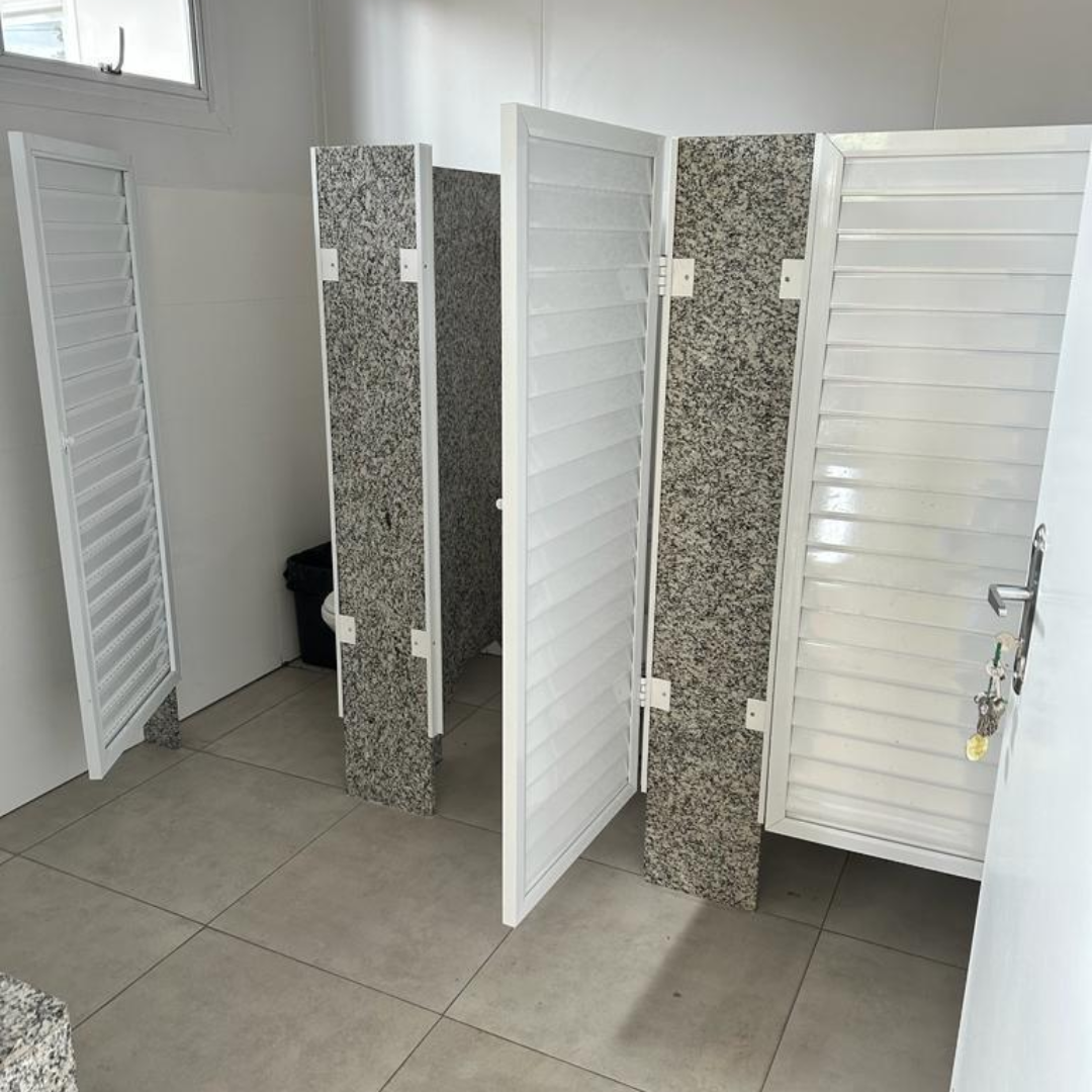 Banheiro Infantil Acessível – Área 16,40 m²